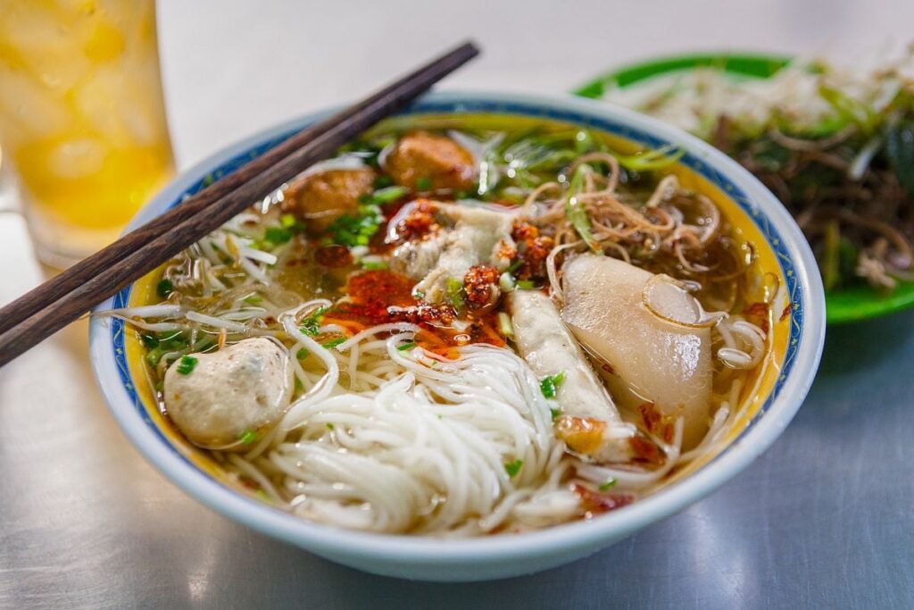 Bún mọc - Traditional Saigon Breakfast